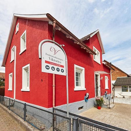Gaestehaus Viktoriya Nur Wenige Minuten Zum Europa-Park Rust Exterior foto